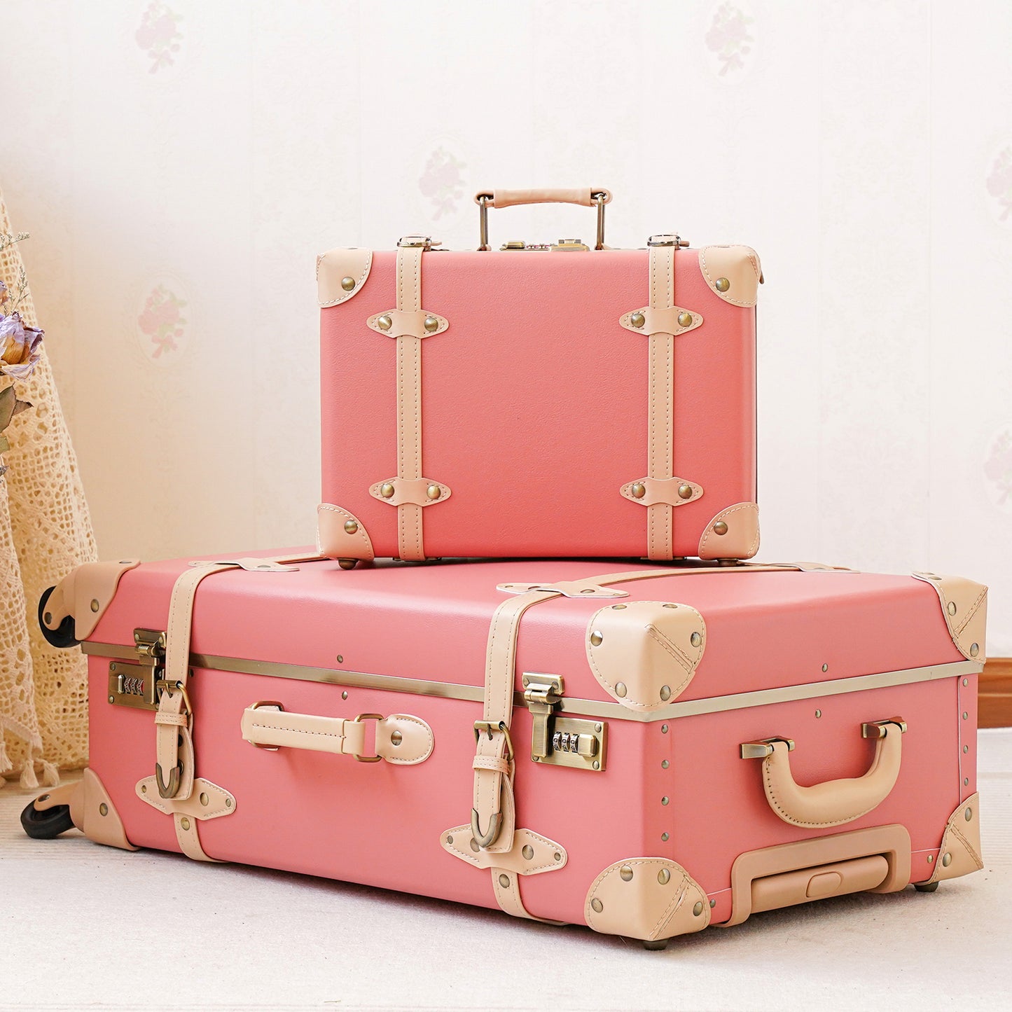 urecity Vintage Suitcase Set for Women, Vintage Luggage Sets for Women 2 Piece, Cute Designer Trunk Luggage, Retro Suit Case (Elegant Pink, 24+12)